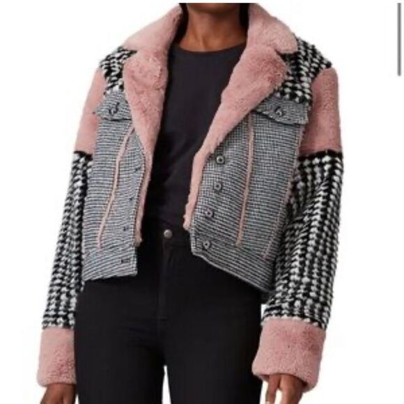 Kendall & Kylie Jackets & Blazers - Kendall & Kylie Mix media faux fur jacket XS